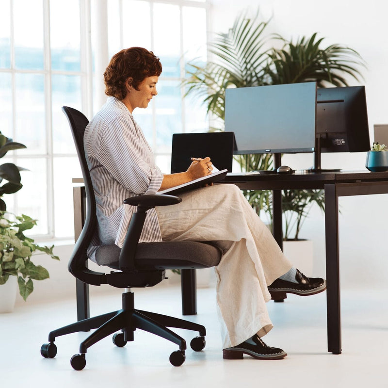 Load image into Gallery viewer, Buro Force Chair
