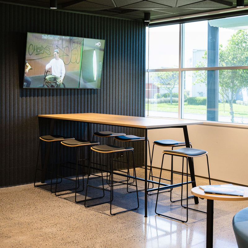 Load image into Gallery viewer, Skala Bar Stool
