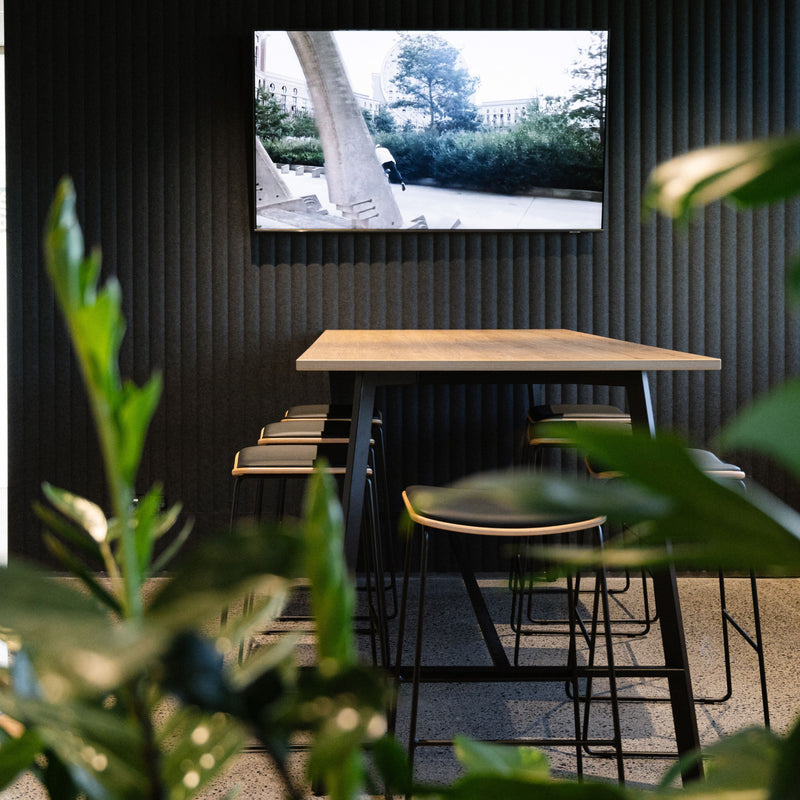 Load image into Gallery viewer, Skala Bar Stool
