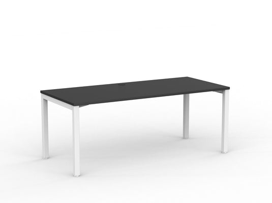 Knight Cubit Straight Desk