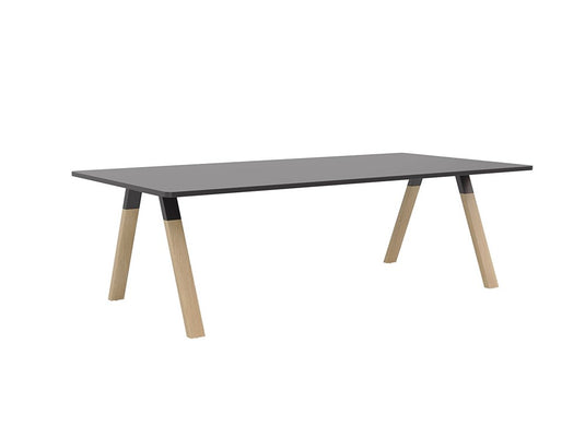 Knight Ligna Boardroom Table