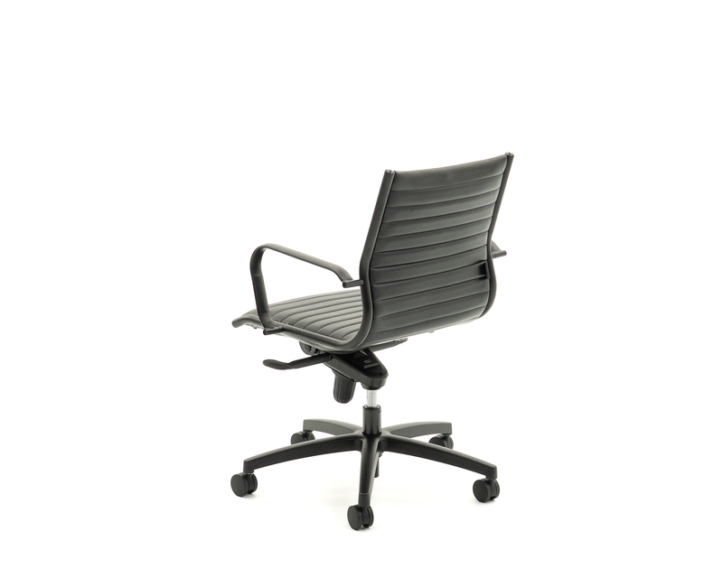 Load image into Gallery viewer, Knight Metro Executive Chair
