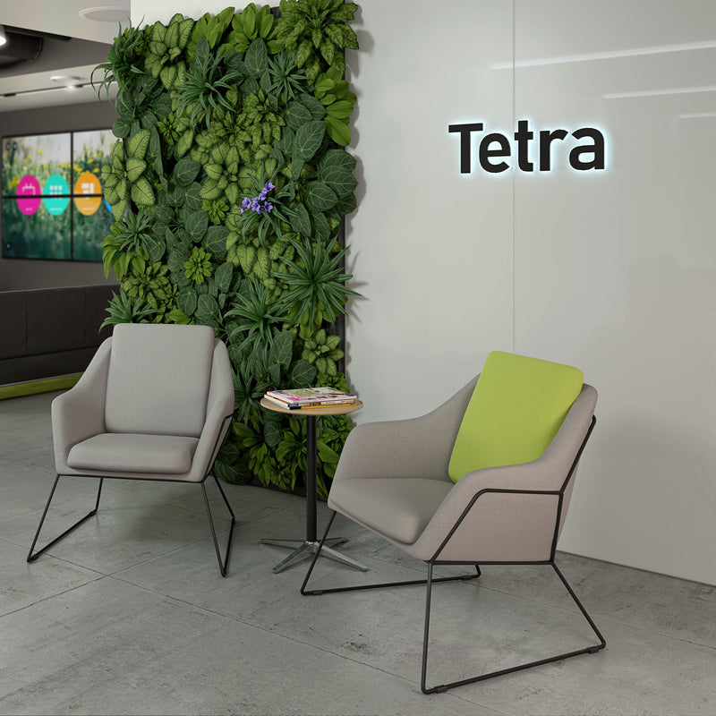 Load image into Gallery viewer, Knight Tetra Chair
